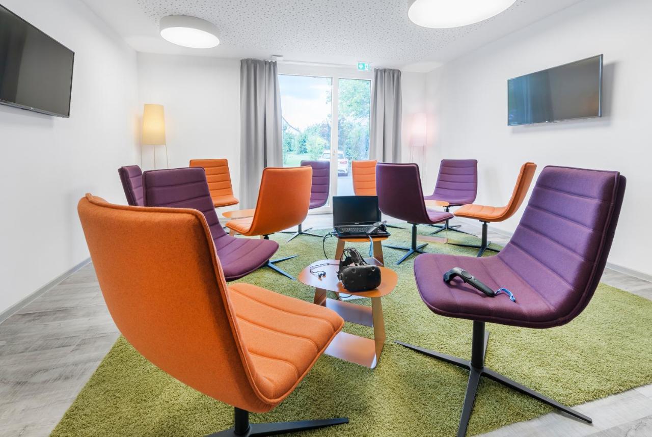 Hotel Schoenbuch Pliezhausen Екстер'єр фото
